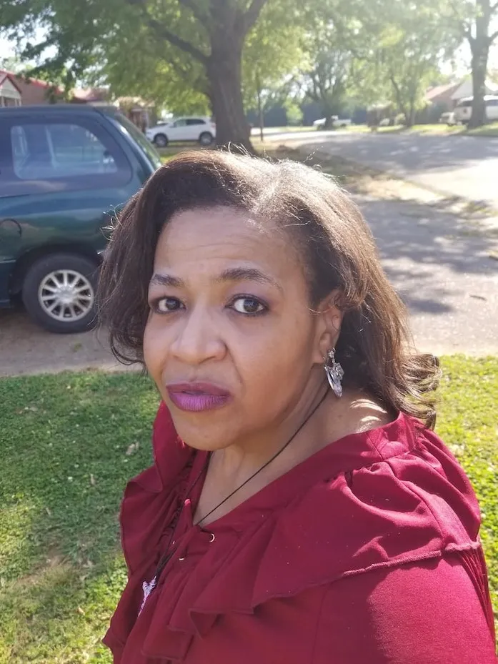 Lori enjoys gardening again after Flush Factor Plus improved her legs